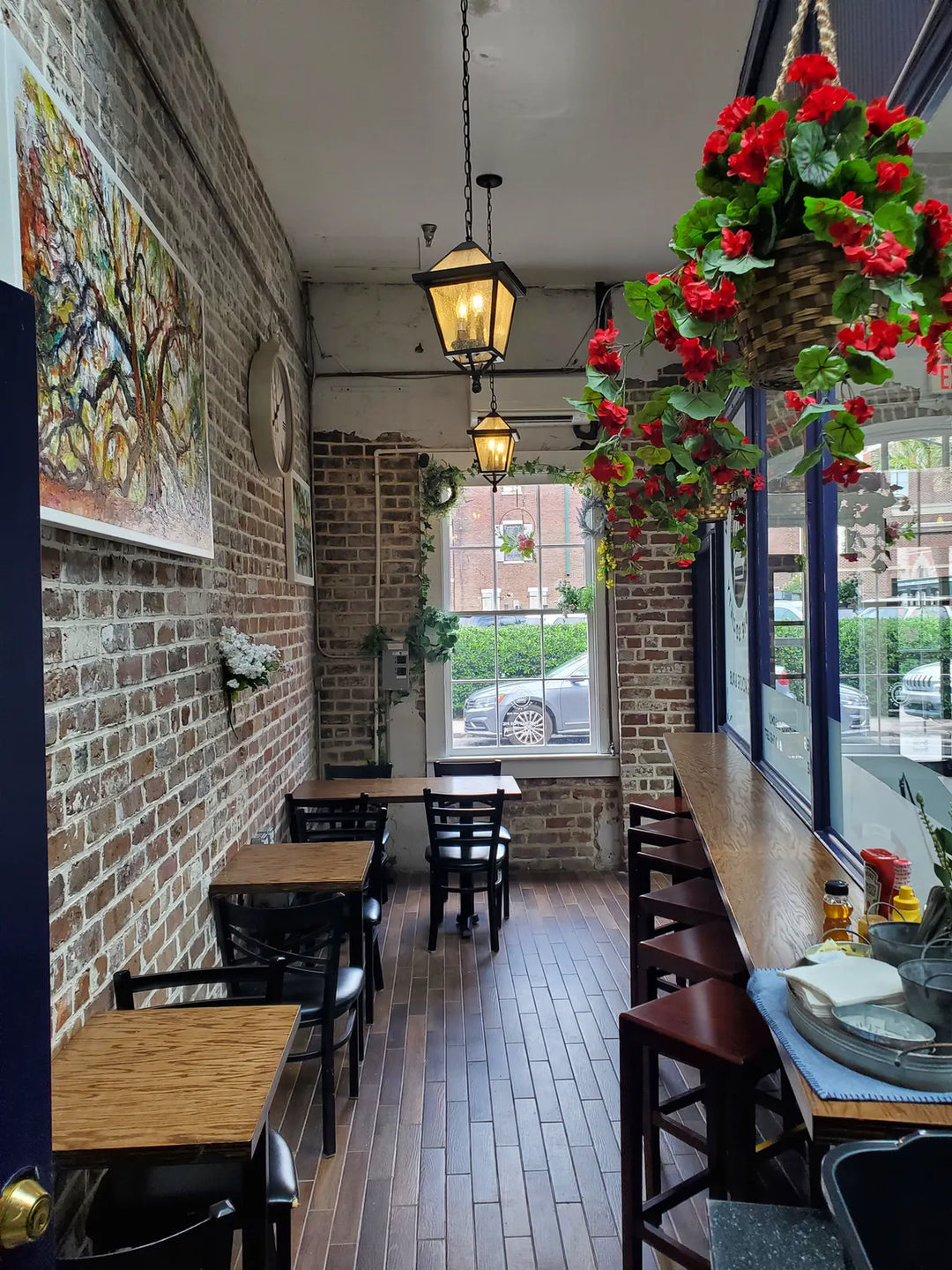 Savannah's Smallest British Pub, The Little Crown, Reopens After Renovation